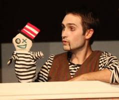 Hinky Binky as himself (L) and Scott Humphrey as Millet (R) in Fuddy Meers.